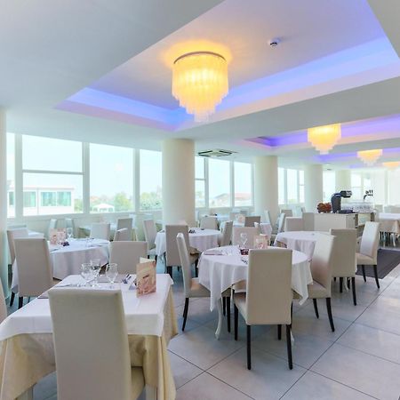 Hotel King - Azzurro Club Milano Marittima Esterno foto