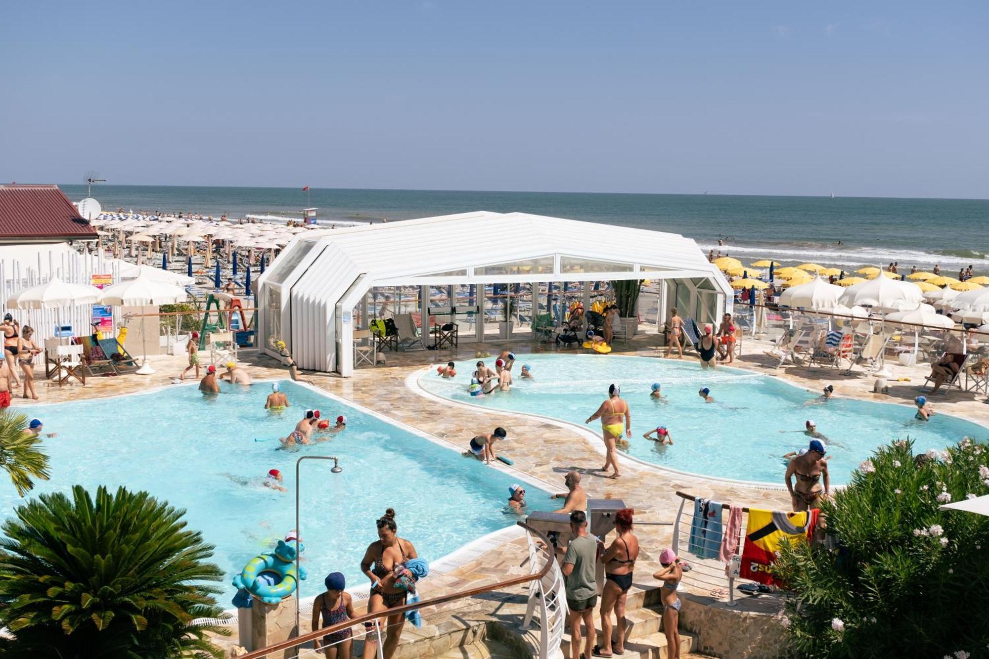 Hotel King - Azzurro Club Milano Marittima Esterno foto