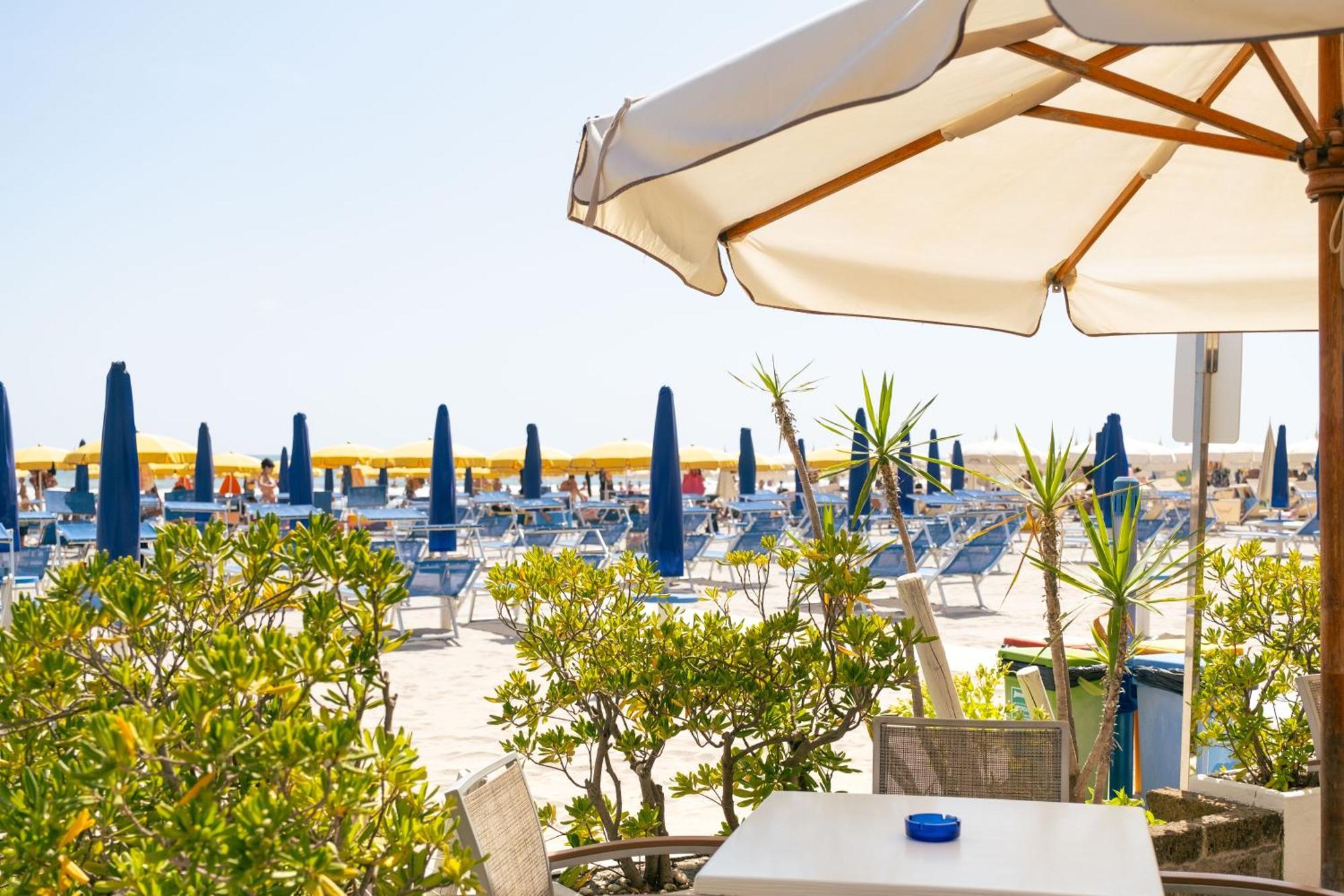 Hotel King - Azzurro Club Milano Marittima Esterno foto
