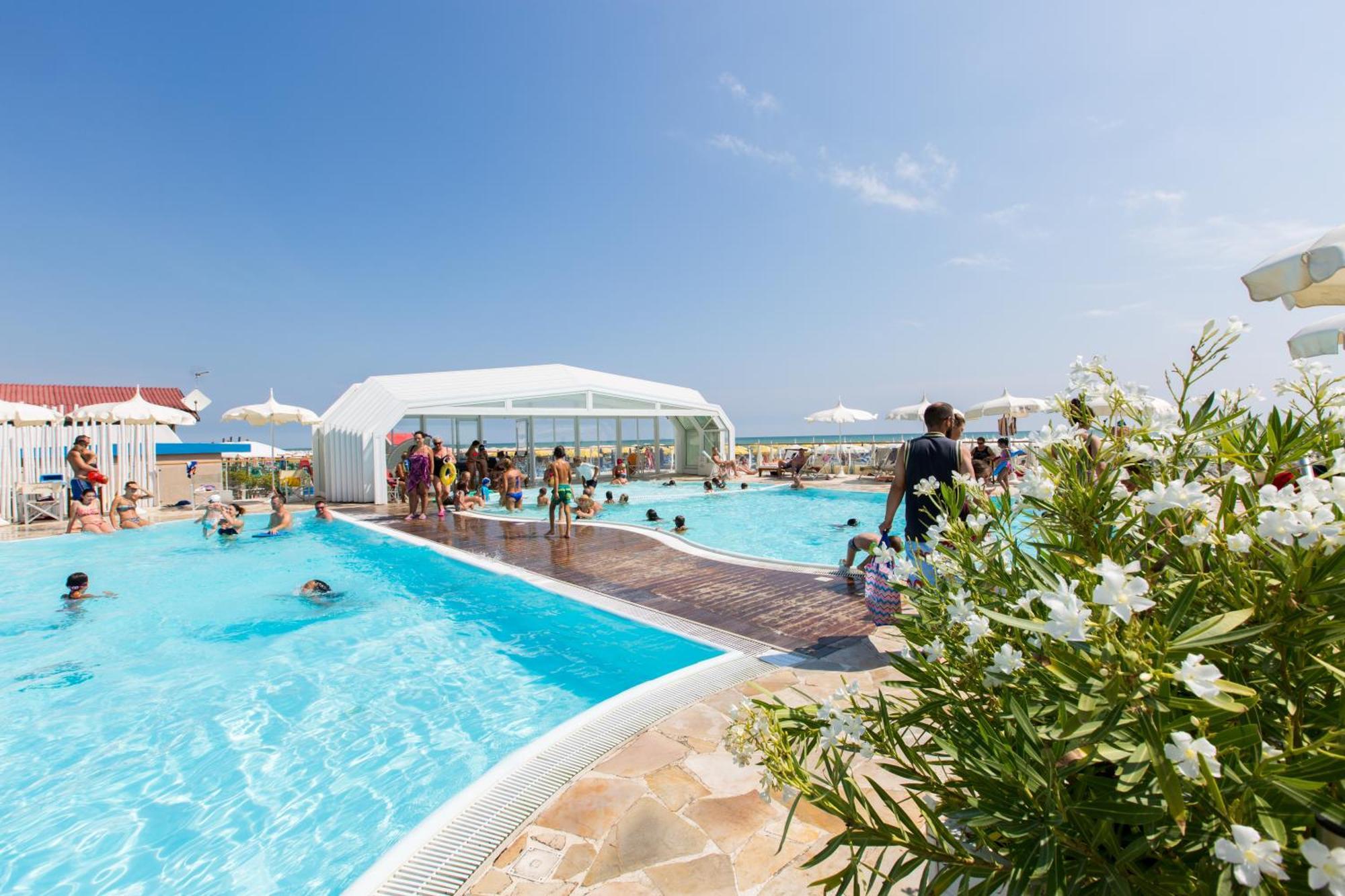 Hotel King - Azzurro Club Milano Marittima Esterno foto