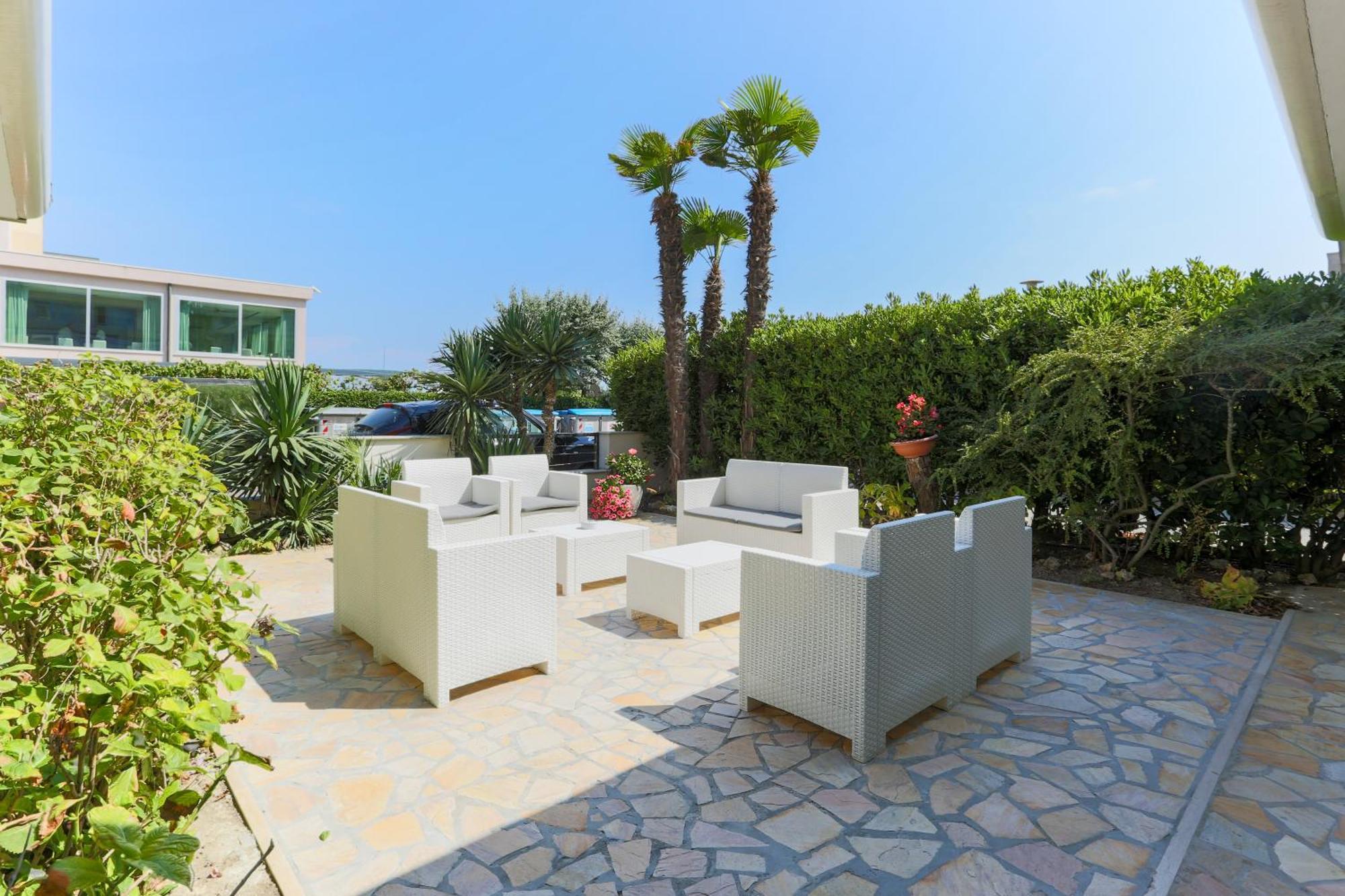 Hotel King - Azzurro Club Milano Marittima Esterno foto