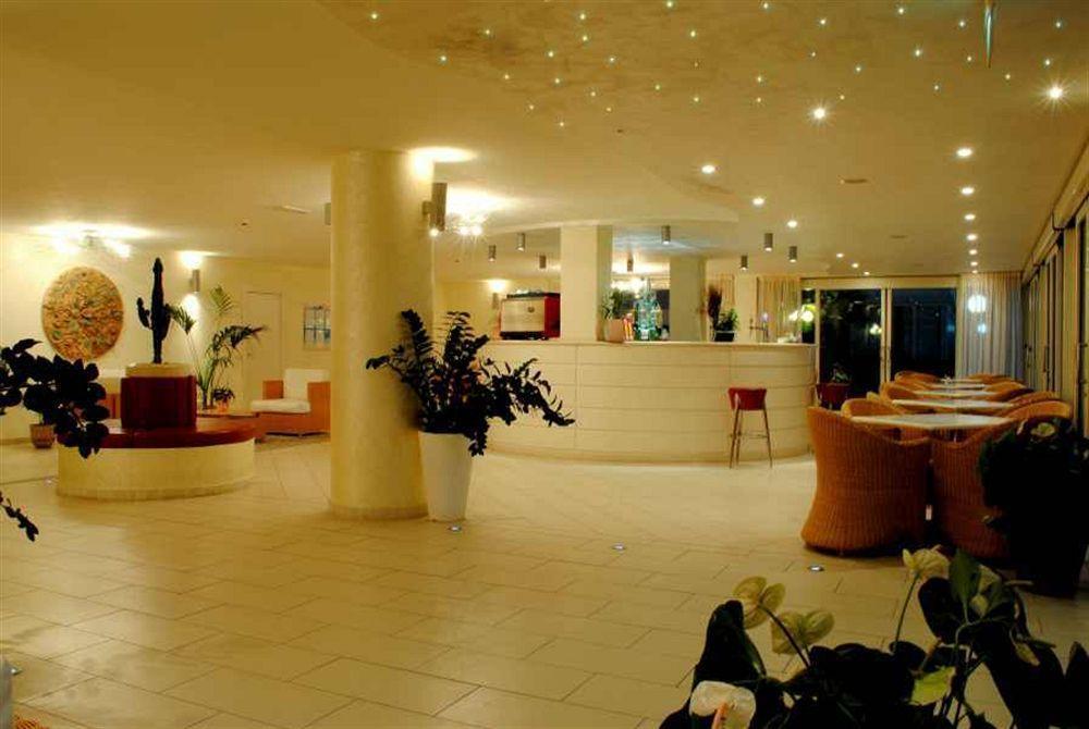 Hotel King - Azzurro Club Milano Marittima Esterno foto
