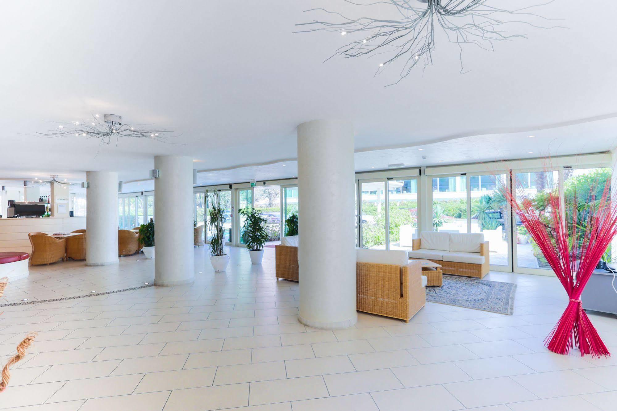 Hotel King - Azzurro Club Milano Marittima Esterno foto