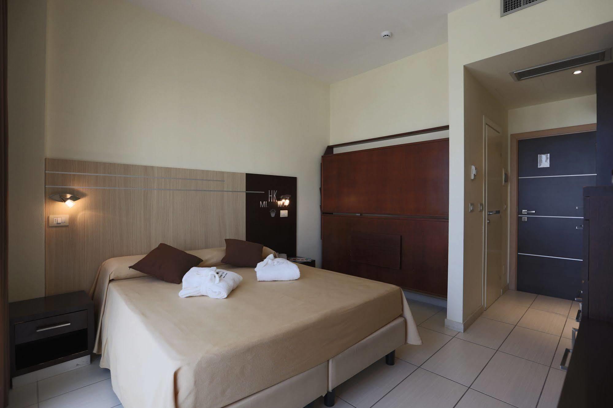 Hotel King - Azzurro Club Milano Marittima Esterno foto